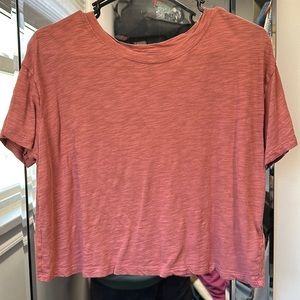 Old navy cropped tee Small
